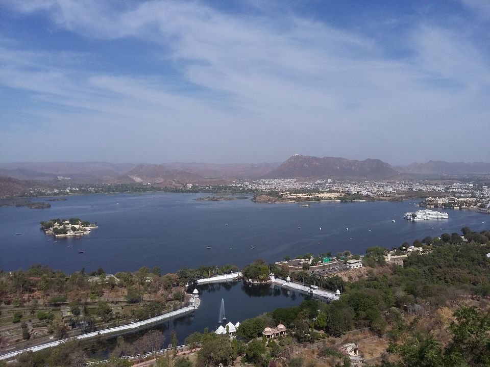 Photo of Udaipur - Royalty around Lakes 1/1 by Beardo Raveller