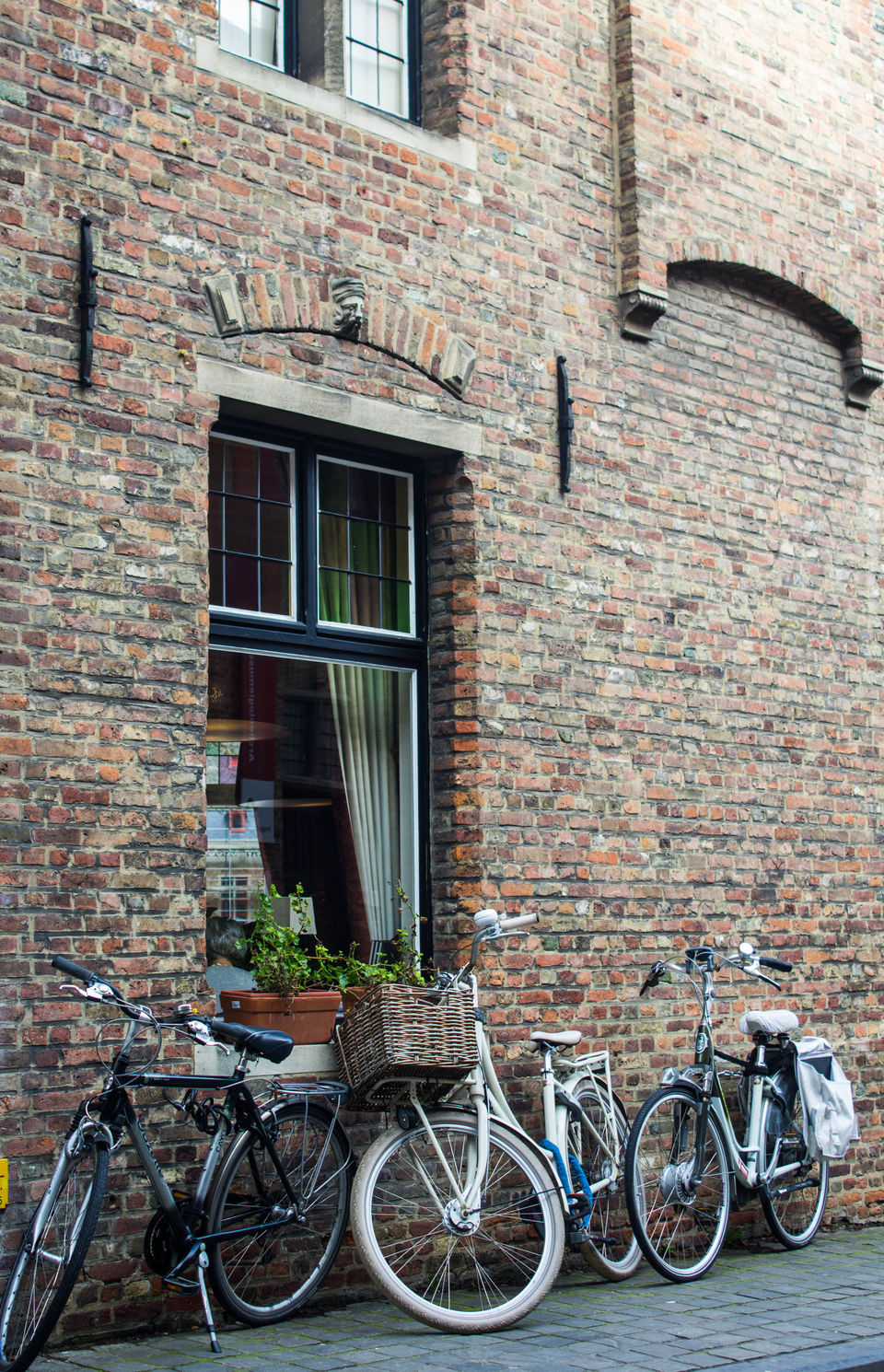 Photo of Solo Trippin Across Western Europe 15/23 by Whosane Tinwala
