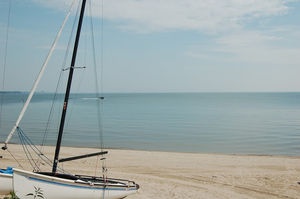 Burlington Beach 1/1 by Tripoto