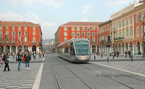 Avenue Jean Medecin 1/2 by Tripoto